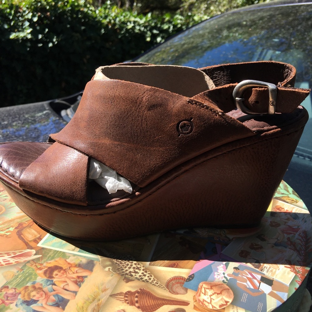 Born. Brown Vintage leather platforms
